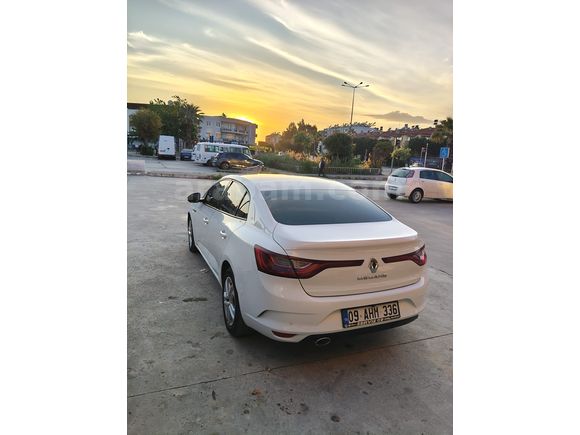 Sahibinden Renault Megane 1.5 Blue DCI Joy 2020 Model