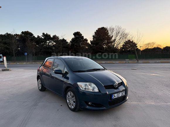 Sahibinden Otomatik Temiz Toyota Auris 1.4 D-4D