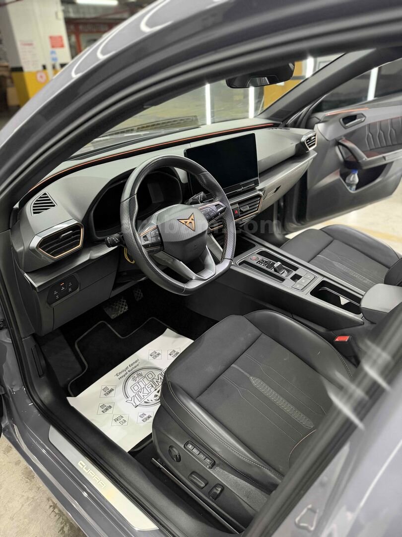 Sahibinden Cupra Leon 1.5 eTSI Standart 2023 Model İstanbul 59.500 km Gri 4