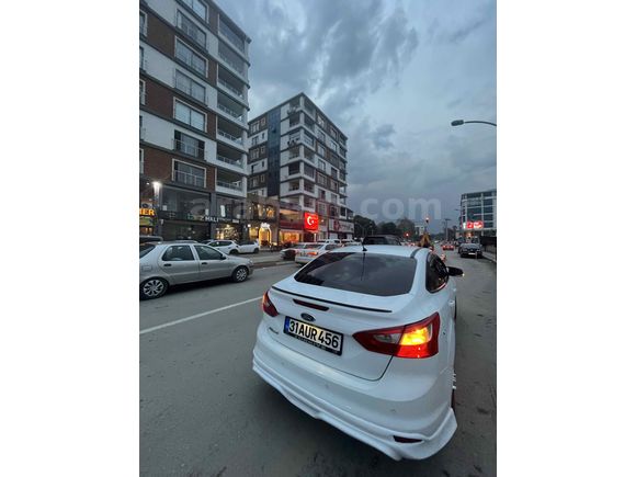 Sahibinden Ford Focus 1.6 Ti-VCT Style 2013 Model 