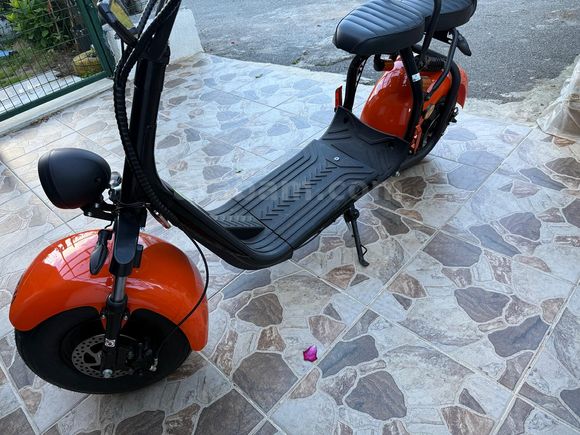Elektrikli Scooter VOLTA SE-03 Neredeyse hiç kullanılmadı.