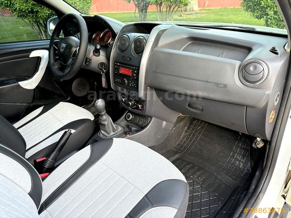 HATASIZ 4X4 DACIA DUSTER 1.5 DCI LAUREATE 2017 MODEL TEMİZ ! ! !