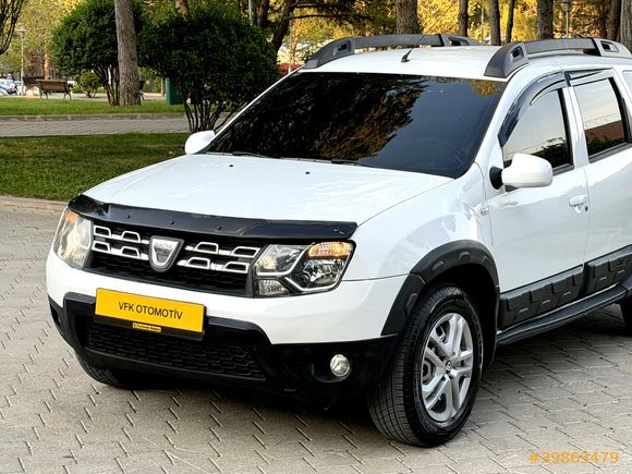 HATASIZ 4X4 DACIA DUSTER 1.5 DCI LAUREATE 2017 MODEL TEMİZ ! ! !