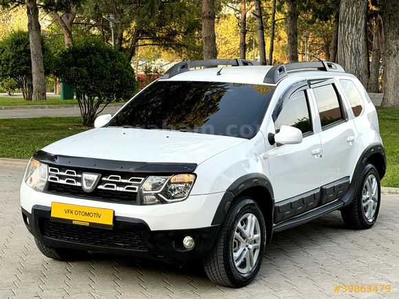HATASIZ 4X4 DACIA DUSTER 1.5 DCI LAUREATE 2017 MODEL TEMİZ ! ! !