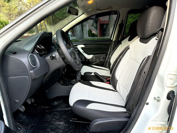 HATASIZ 4X4 DACIA DUSTER 1.5 DCI LAUREATE 2017 MODEL TEMİZ ! ! !