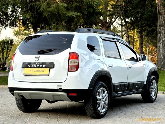 HATASIZ 4X4 DACIA DUSTER 1.5 DCI LAUREATE 2017 MODEL TEMİZ ! ! !