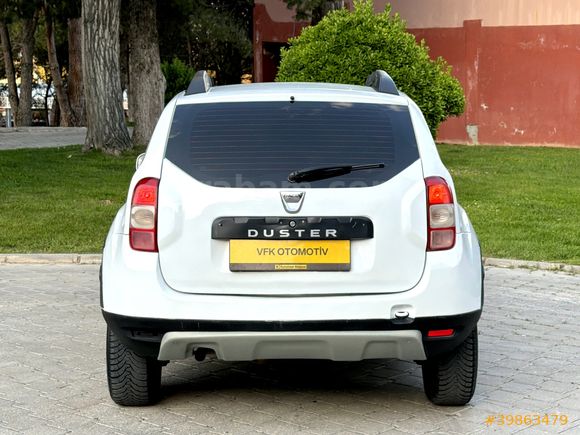 HATASIZ 4X4 DACIA DUSTER 1.5 DCI LAUREATE 2017 MODEL TEMİZ ! ! !
