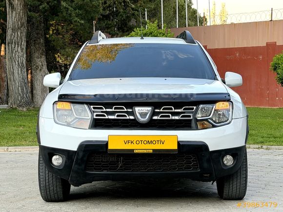 HATASIZ 4X4 DACIA DUSTER 1.5 DCI LAUREATE 2017 MODEL TEMİZ ! ! !