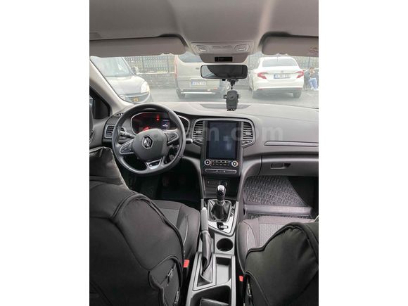 Sahibinden Renault Megane 1.3 TCe Joy 2021 Model 