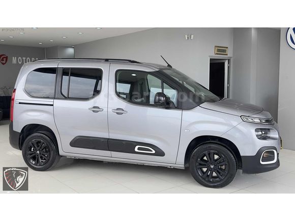Hatasız Boyasız 2023 1.5 Blue HDI Feel Bold Otm 41.000 km