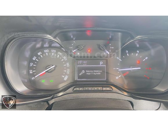 Hatasız Boyasız 2023 1.5 Blue HDI Feel Bold Otm 41.000 km