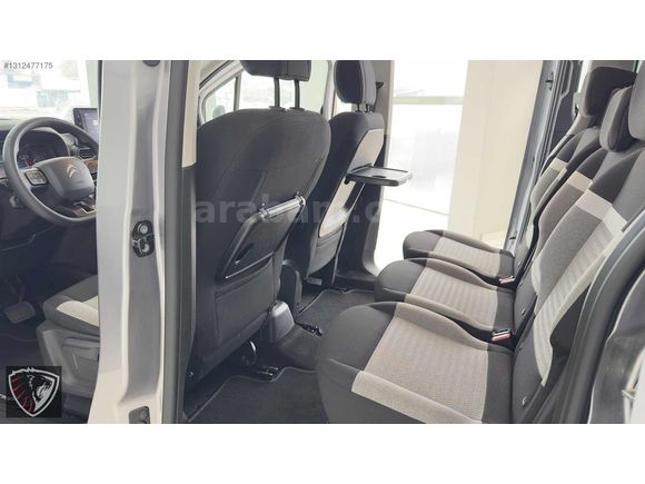 Hatasız Boyasız 2023 1.5 Blue HDI Feel Bold Otm 41.000 km