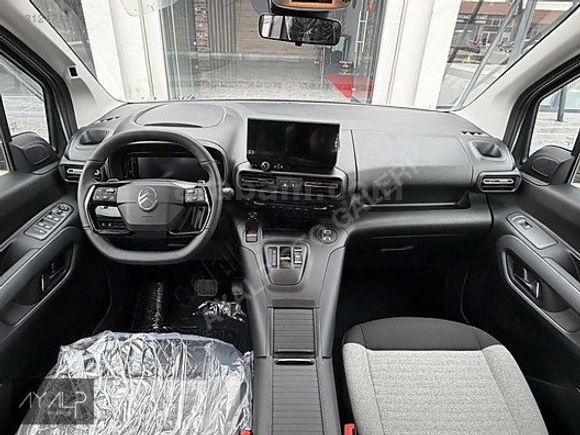 2026 0 km BERLİNGO 1.5 BLUEHDI MAX EAT8