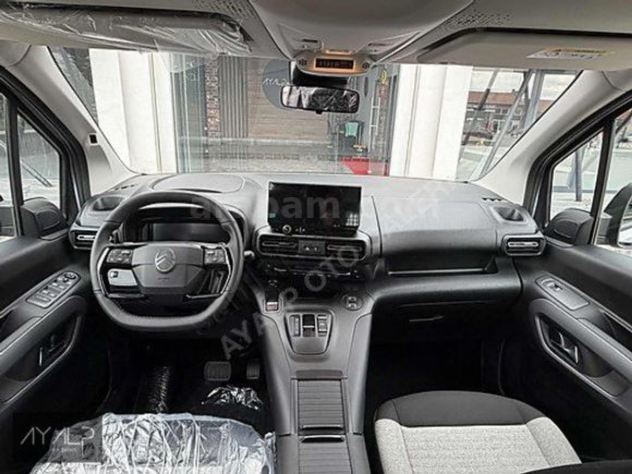 2026 0 km BERLİNGO 1.5 BLUEHDI MAX EAT8
