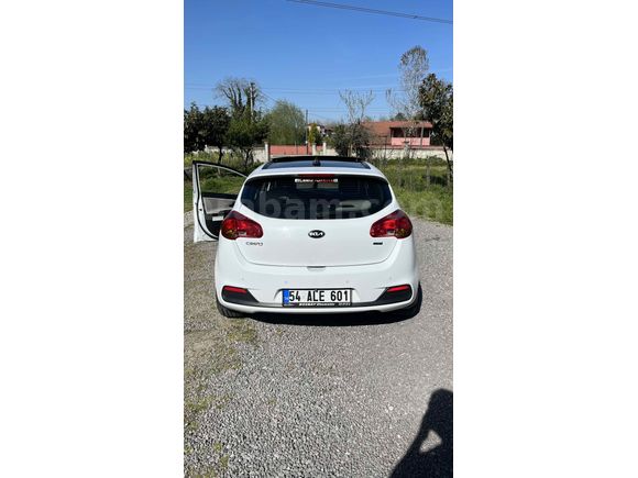 Sahibinden Kia Ceed 1.6 CRDi Concept Plus 2014 Model 
