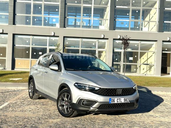 Sahibinden Fiat Egea Cross 1.4 Fire Urban 2021 Model  51.000 km Gri (Gümüş)
