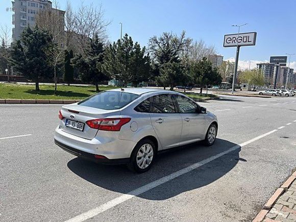 MOTORU SÜPER DERİ ISITMALI KOLTUKLAR