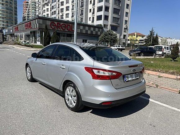 MOTORU SÜPER DERİ ISITMALI KOLTUKLAR