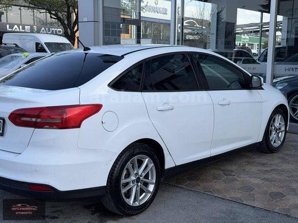 FORD FOCUS 1.6 TDCI TREND X 2015 MODEL 220.000 KM