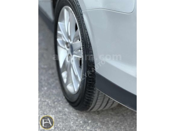 ELYA'DAN 2013 1.6TDCi 95HP SEDAN MANUEL TRENDX FORD FOCUS