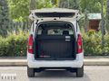 2026 MODEL SIFIR KM OPEL COMBO ESSENTİAL YÜKSEK ORTA KONSOLLU