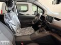 2026 MODEL SIFIR KM OPEL COMBO ESSENTİAL YÜKSEK ORTA KONSOLLU