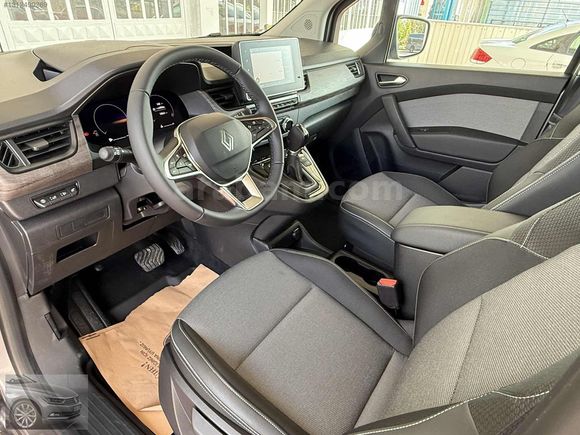 2026 RENAULT KANGOO MULTİX 1.5 BDCI EDC İCONİC+TEKNOLOJİ