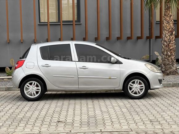 ŞEVİK OTOMOTİV DEN 2007 MODEL CLİO