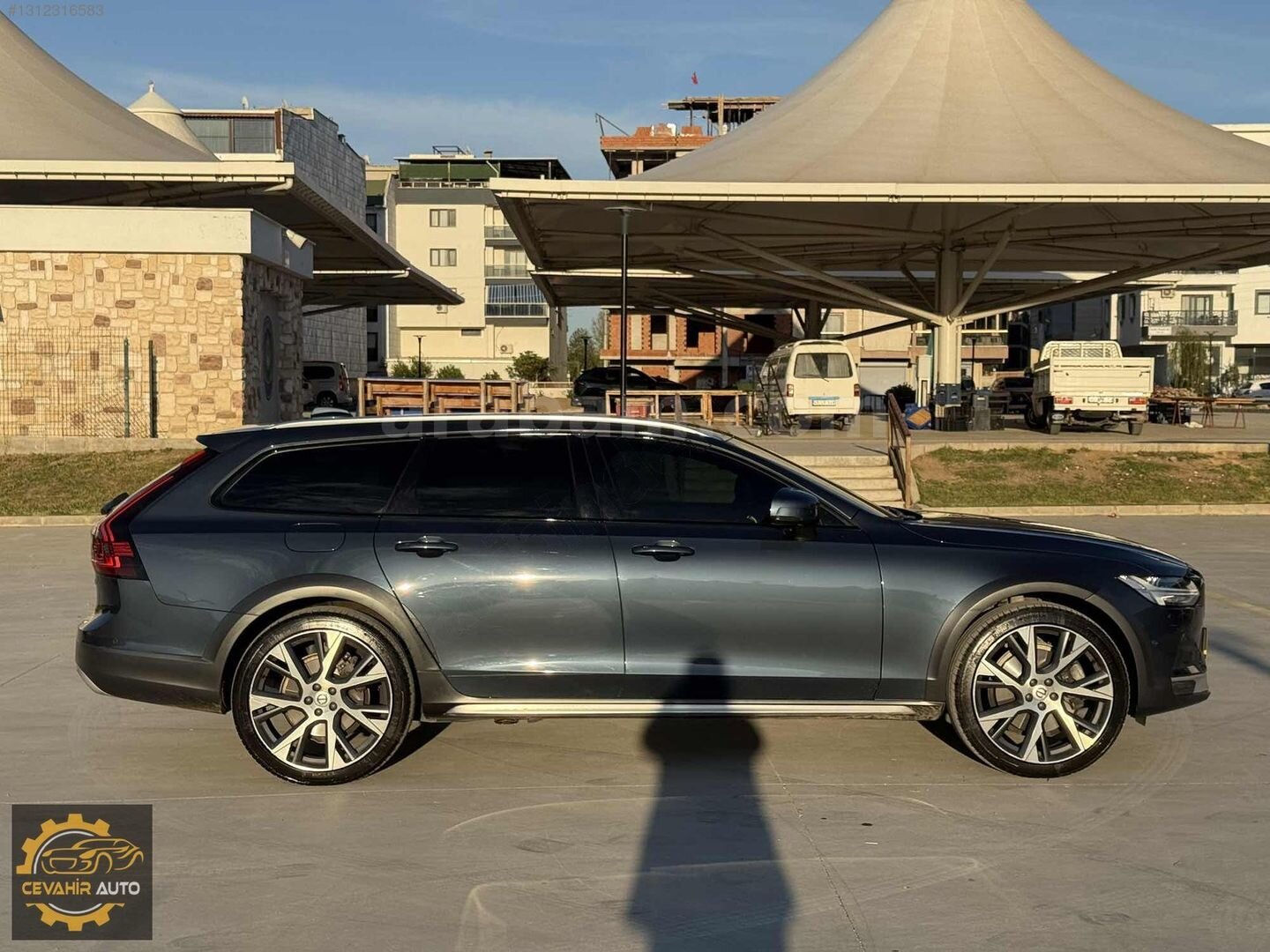 Galeriden Volvo V90 Cross Country 2.0 B5 Pro 2021 Model Manisa 110.000 km Mavi 7