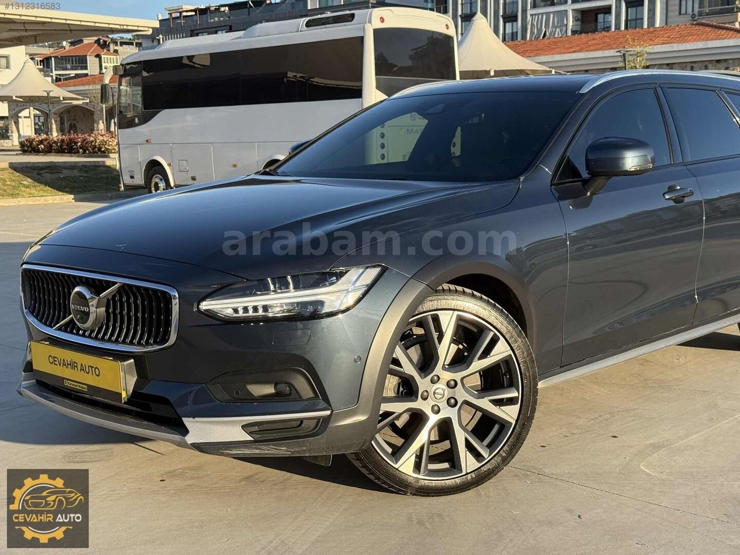 Galeriden Volvo V90 Cross Country 2.0 B5 Pro 2021 Model Manisa 110.000 km Mavi 2