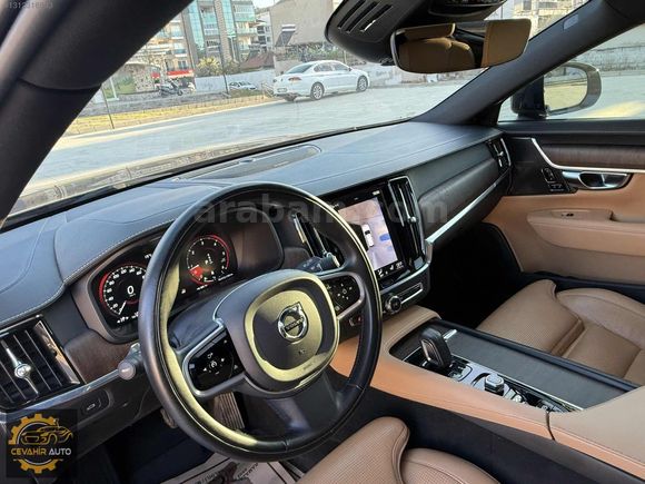 Hatasız boyasız 2021 model araç full ppf kaplıdır