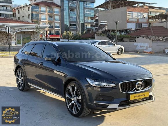 Hatasız boyasız 2021 model araç full ppf kaplıdır