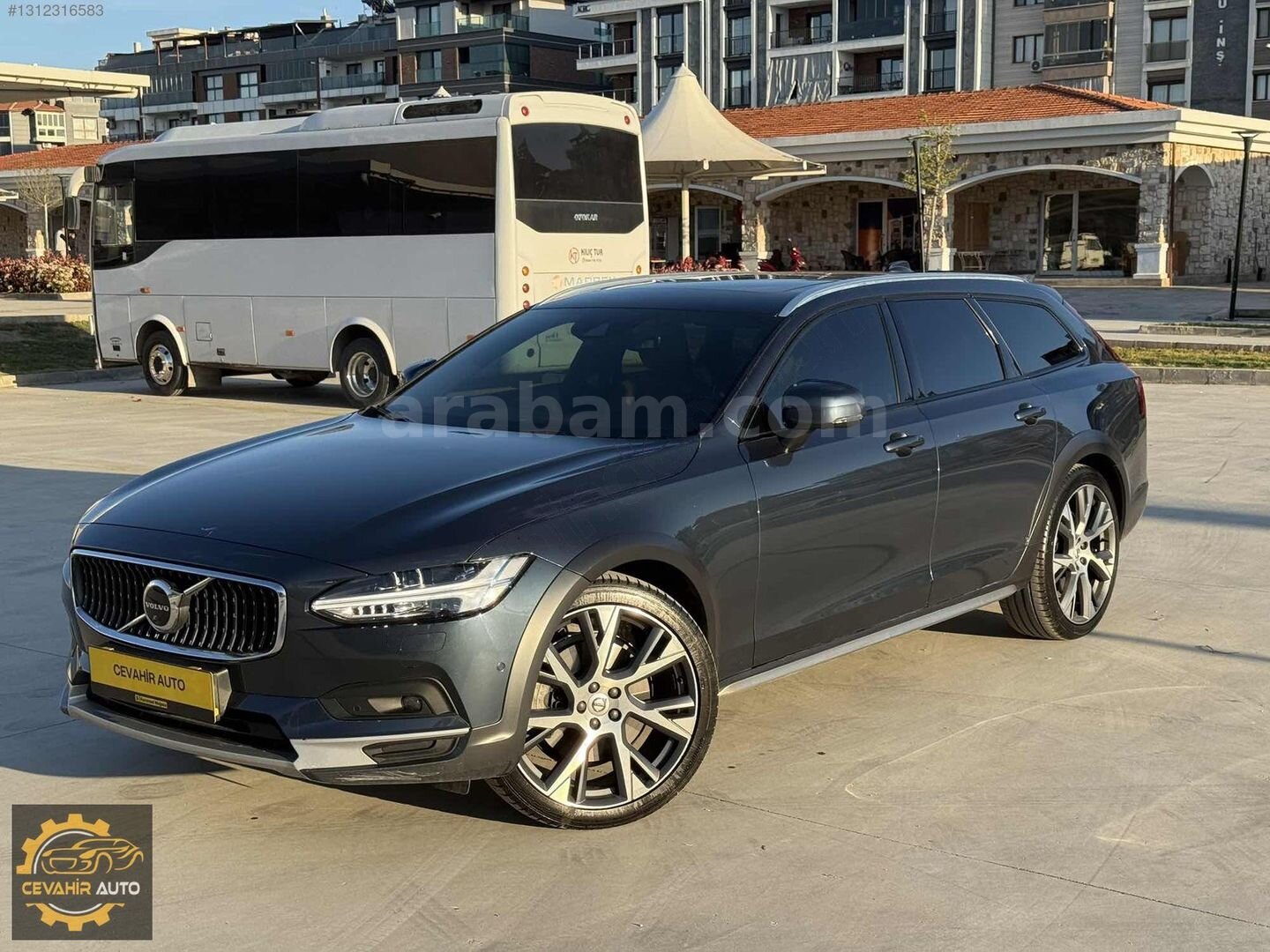 Galeriden Volvo V90 Cross Country 2.0 B5 Pro 2021 Model Manisa 110.000 km Mavi 3