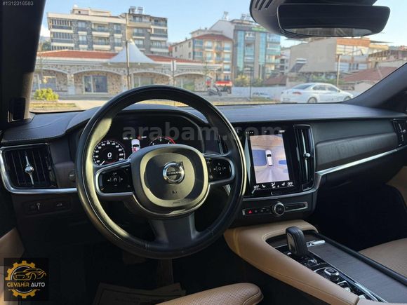 Hatasız boyasız 2021 model araç full ppf kaplıdır