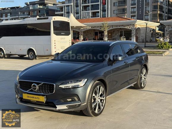 Hatasız boyasız 2021 model araç full ppf kaplıdır