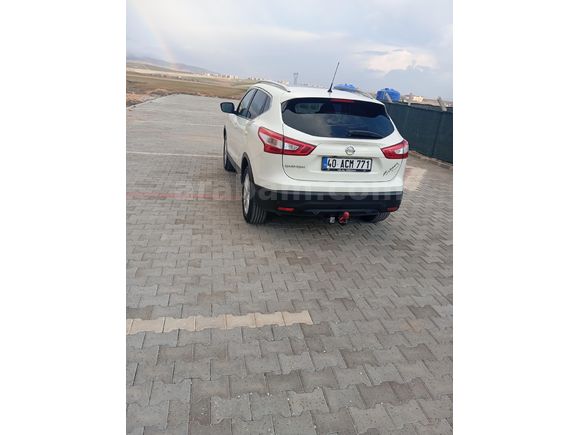 Sahibinden Nissan Qashqai 1.6 dCi Sky Pack 2016 Model