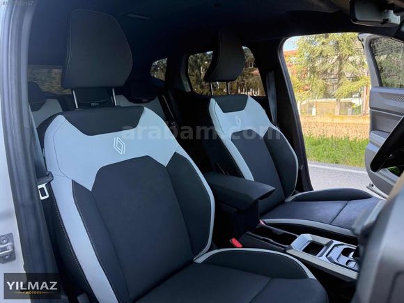 2025 RENAULT DUSTER 1.6E-TECH TECHNO 11.000 KM