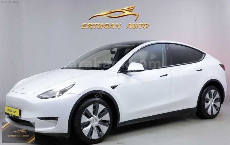 Galeriden Tesla Model Y Long Range AWD 2023 Model İstanbul 125.000 km Beyaz