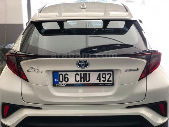 Sahibinden Toyota C-HR 1.8 Hybrid Flame 2021 Model 