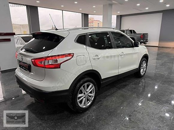 2016 QASHQAİ 1.2 DIG-T SKY PACK CAM TAVAN 84.000 KM'DE HATASIZ.