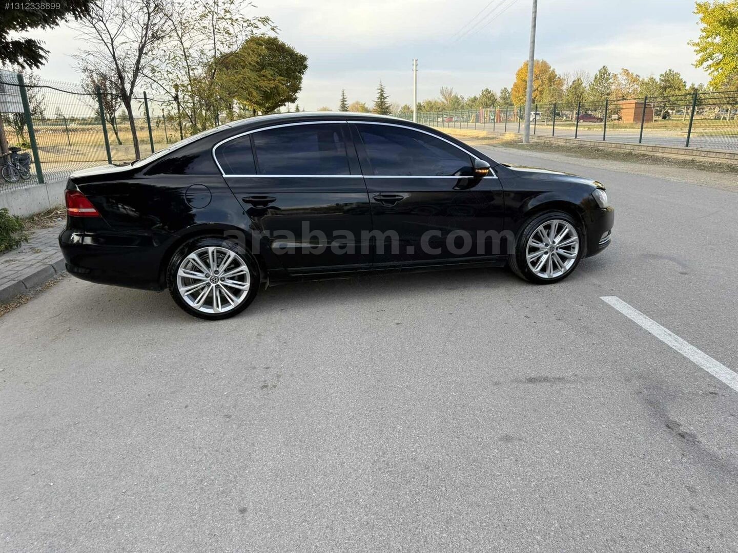 Galeriden Volkswagen Passat 1.6 TDi BlueMotion Comfortline 2014 Model Afyonkarahisar 246.000 km Siyah 2