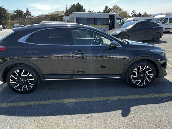 Sahibinden Kia XCeed 1.5 T-GDI Elegance 2025 Model 