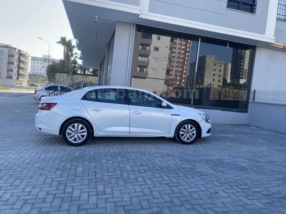 Sahibinden Renault Megane 1.6 Joy 2018 Model 