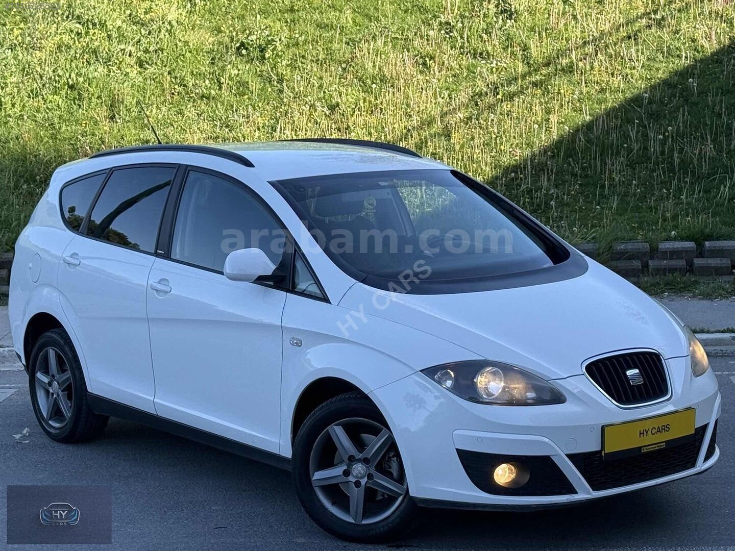 Galeriden Seat Altea 1.6 TDI I-Tech XL 2014 Model İstanbul 194.500 km Beyaz 4