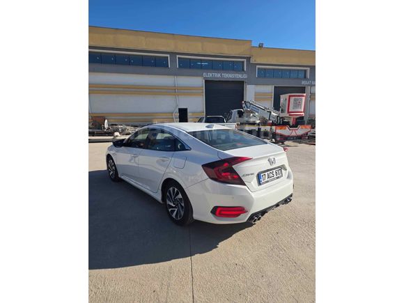 Sahibinden Honda Civic 1.6i VTEC Elegance 2017 Model 