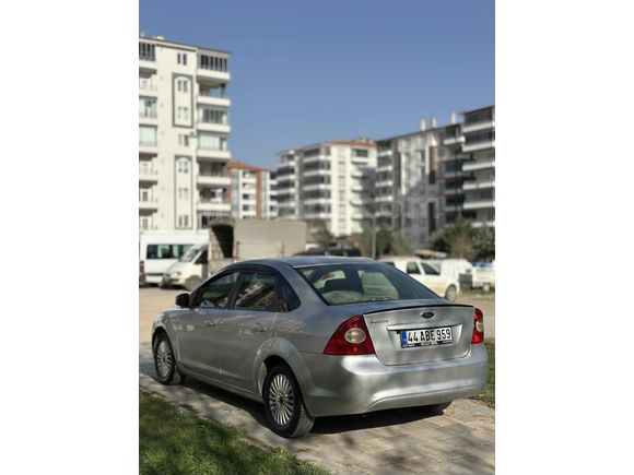 Sahibinden Ford Focus 1.6 Trend 2010 Model 