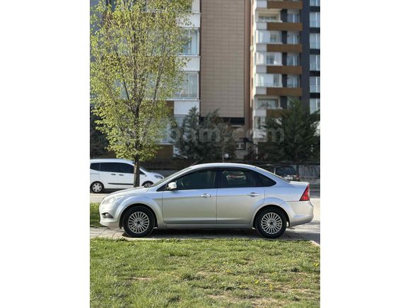 Sahibinden Ford Focus 1.6 Trend 2010 Model 