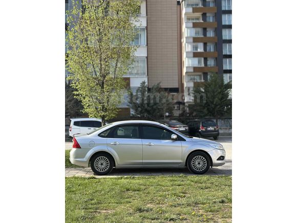 Sahibinden Ford Focus 1.6 Trend 2010 Model 