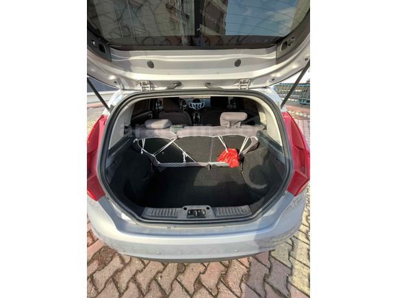 Sahibinden Ford Fiesta 1.4 Titanium 2012 Model 