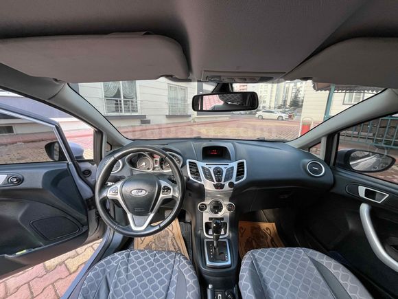 Sahibinden Ford Fiesta 1.4 Titanium 2012 Model 